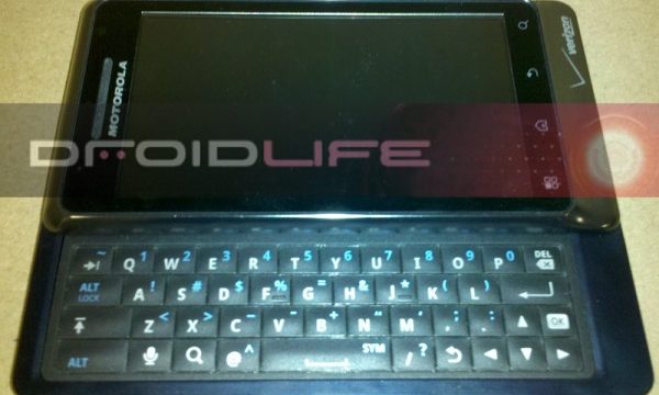 motorola droid2 1 1 dl 600x382