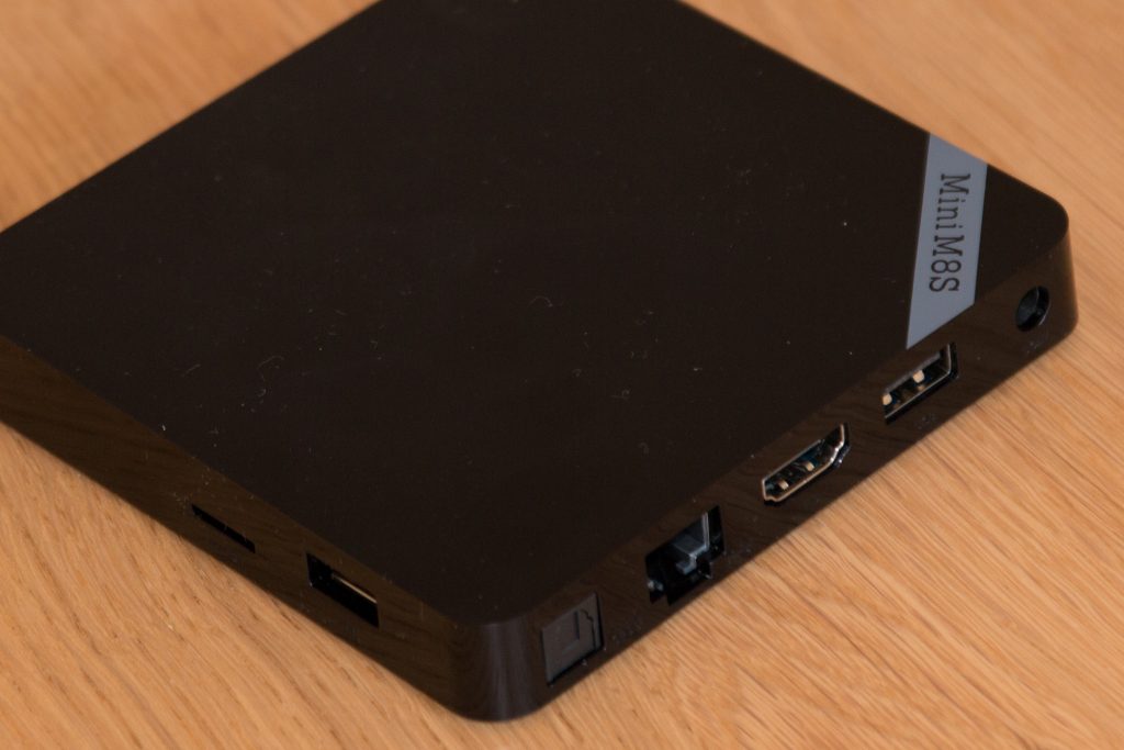 4K Smart TV Box: Mini M8S II Hands-On IMG 7013 2